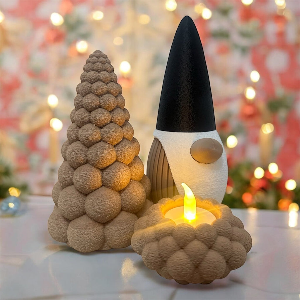 Duży Skandynawski Zestaw Świąteczny: Skrzat + Choinka + 2 Świeczki LED • Dekoracja Bożonarodzeniowa